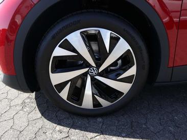 Volkswagen ID.4 Pro — photo 3