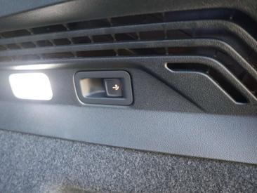 Volkswagen ID.4 Pro — photo 8
