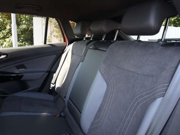 Volkswagen ID.4 Pro — photo 9