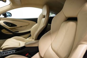 McLaren 540C — photo 9