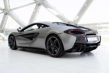 McLaren 570S — photo 9