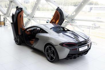 McLaren 570S — photo 15
