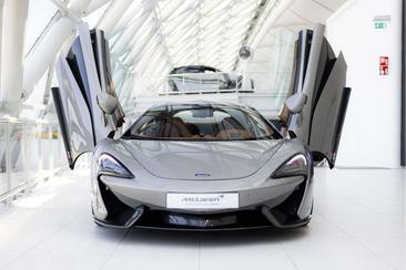 McLaren 570S — photo 18