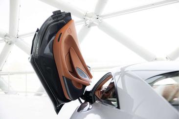 McLaren 570S — photo 27