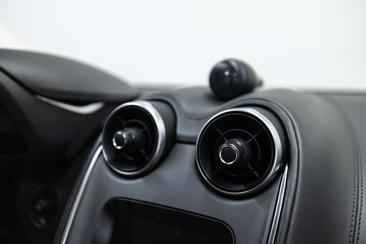 McLaren 540C — photo 34