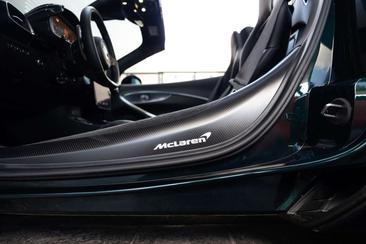 McLaren Artura Spider — photo 17