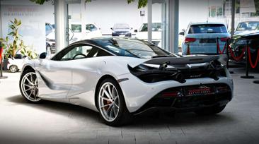 McLaren 720S — photo 4