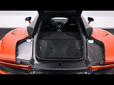 McLaren GT — photo 18