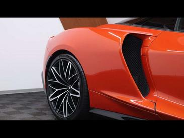 McLaren GT — photo 22