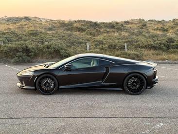 McLaren GT — photo 10