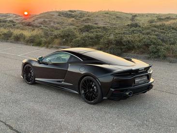 McLaren GT — photo 12