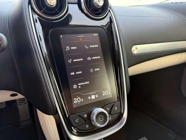McLaren GT — photo 15