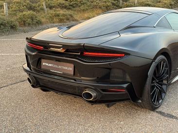 McLaren GT — photo 24