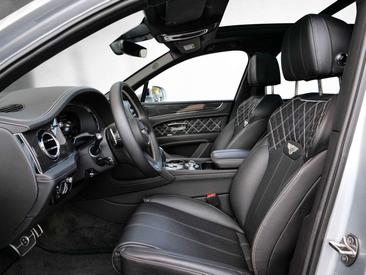 Bentley Bentayga V8 First Edition — photo 7