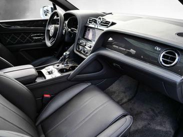 Bentley Bentayga V8 First Edition — photo 9