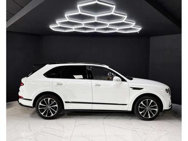 Bentley Bentayga V8 S — photo 6