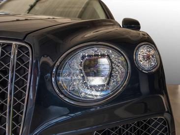Bentley Bentayga — photo 11