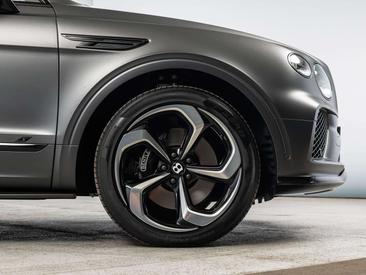 Bentley Bentayga V6 Hybrid — photo 4