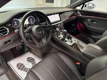 Bentley Continental GT — photo 8