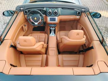 Ferrari California — photo 12