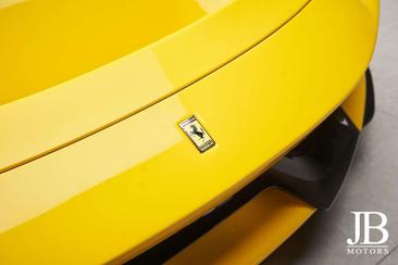 Ferrari 488 — photo 11