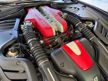 Ferrari FF — photo 15