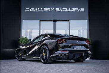 Ferrari 812 Superfast — photo 5
