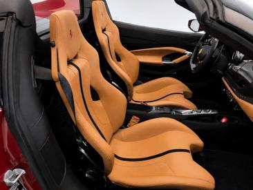 Ferrari F8 Spider — photo 4