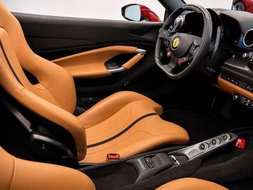 Ferrari F8 Spider — photo 5