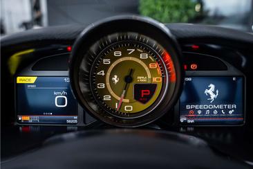 Ferrari 812 Superfast — photo 14
