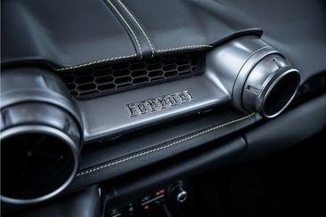 Ferrari 812 Superfast — photo 20