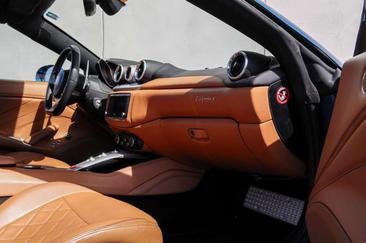Ferrari California — photo 7