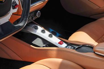 Ferrari California — photo 10
