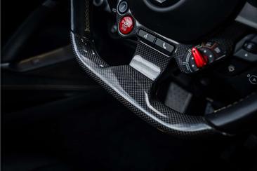Ferrari 812 Superfast — photo 34