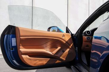 Ferrari California — photo 12
