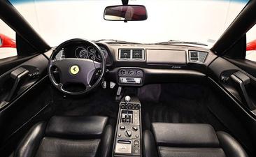Ferrari F355 — photo 14