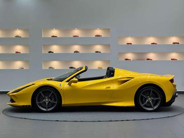 Ferrari F8 Spider — photo 3