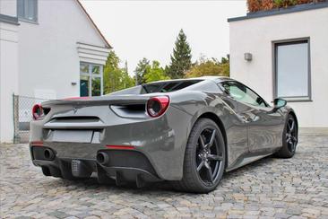 Ferrari 488 — photo 5
