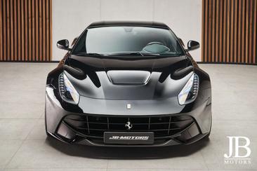 Ferrari F12 Berlinetta — photo 4