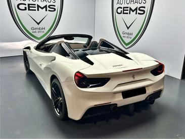 Ferrari 488 — photo 4