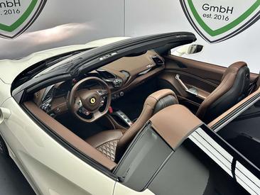 Ferrari 488 — photo 7