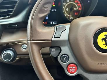 Ferrari 488 — photo 11