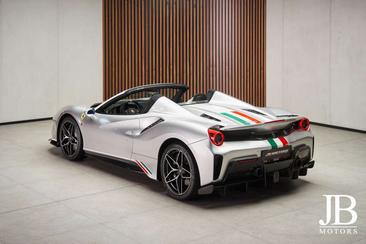 Ferrari 488 Spider — photo 2