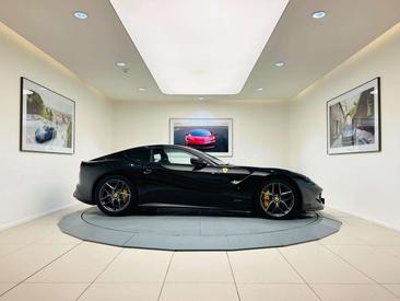 Ferrari F12 Berlinetta — photo 10