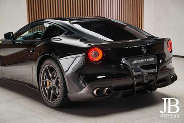 Ferrari F12 Berlinetta — photo 19