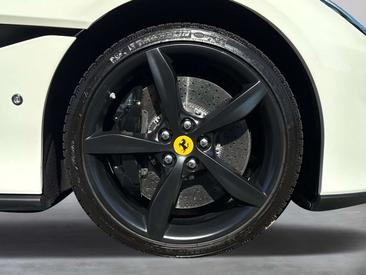 Ferrari Portofino — photo 10