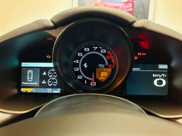 Ferrari F12 Berlinetta — photo 19