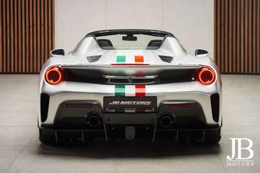 Ferrari 488 Spider — photo 16