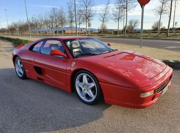 Ferrari F355 — photo 13