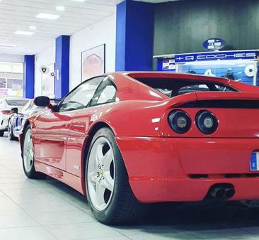 Ferrari F355 — photo 14